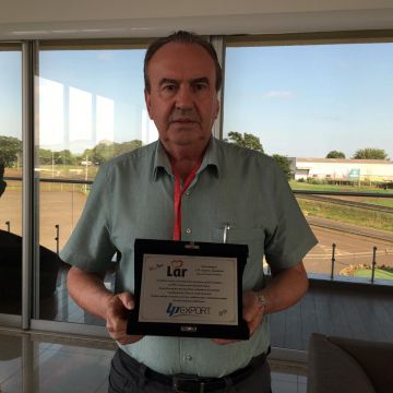 LAR Cooperativa Agroindustrial - 55 ANOS