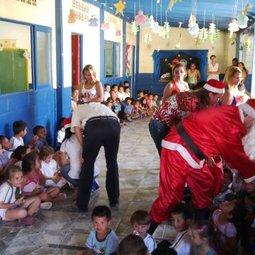 Natal em creches carentes - Itajaí - 2013